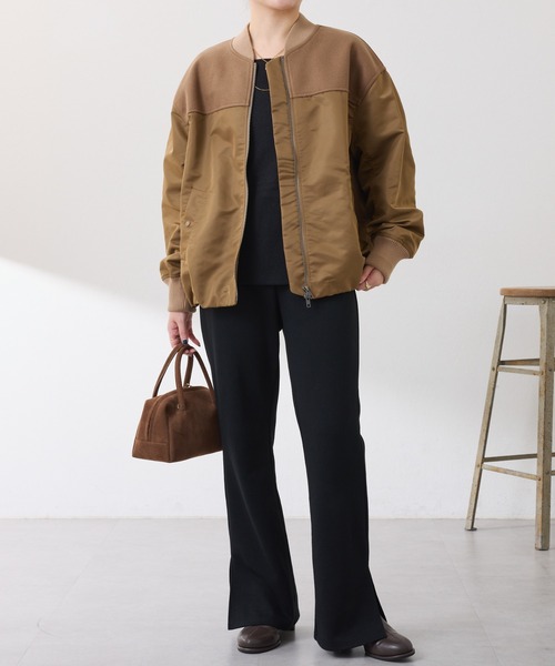 COLLAGE GALLARDAGALANTE（コラージュガリャルダガランテ）の「コンビMA-1ブルゾン（MA-1・レディース・モカ/ネイビー・FREE）」の3枚目の写真