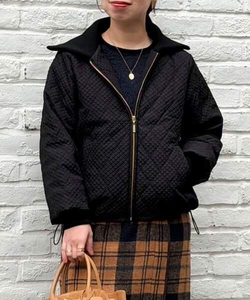 MICO COULIER（ミコクリエ）の「エンボスキルトジャケット（ブルゾン・レディース・ブラック/オフホワイト・38）」の13枚目の写真