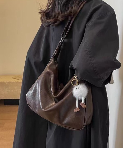 yuue' ( wear )(ユーイ)の「2WAYフェイクレザーショルダーバッグ(ショルダーバッグ・レディース・ダークブラウン/ブラック・FREE)」の19枚目の写真