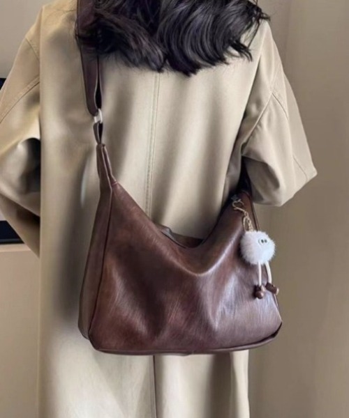 yuue' ( wear )(ユーイ)の「2WAYフェイクレザーショルダーバッグ(ショルダーバッグ・レディース・ダークブラウン/ブラック・FREE)」の12枚目の写真