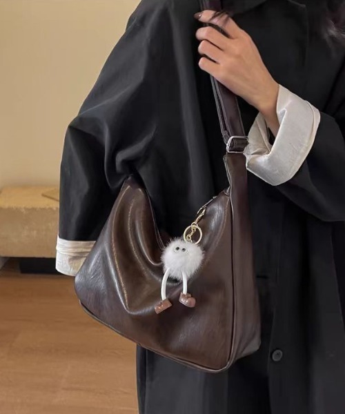 yuue' ( wear )(ユーイ)の「2WAYフェイクレザーショルダーバッグ(ショルダーバッグ・レディース・ダークブラウン/ブラック・FREE)」の18枚目の写真