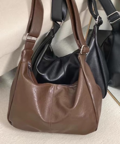 yuue' ( wear )(ユーイ)の「2WAYフェイクレザーショルダーバッグ(ショルダーバッグ・レディース・ダークブラウン/ブラック・FREE)」の21枚目の写真