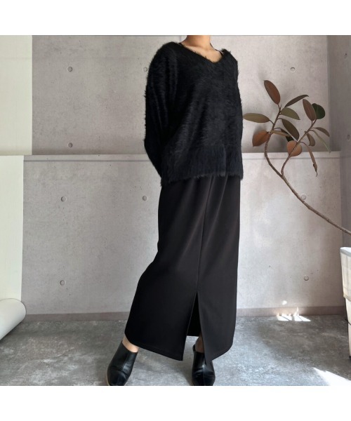 amini(アミニ)の「バックリボン Vネックシャギーニットプルオーバー(ニット/セーター・レディース・アイボリー/ブラック・FREE)」の6枚目の写真