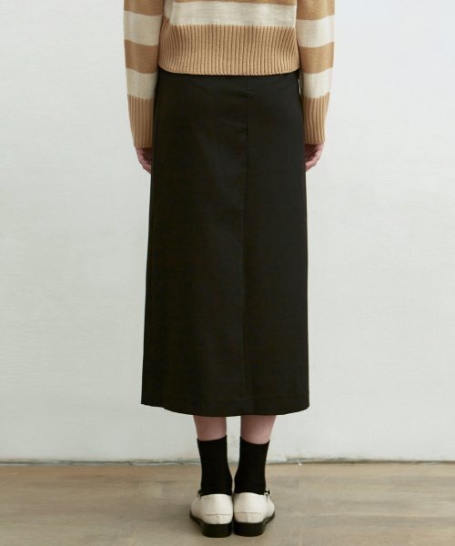 NICK&NICOLE(ニックアンドニコール)の「H-LINE SLIT SKIRT_BLACK(スカート・レディース・その他・MEDIUM/SMALL)」の4枚目の写真