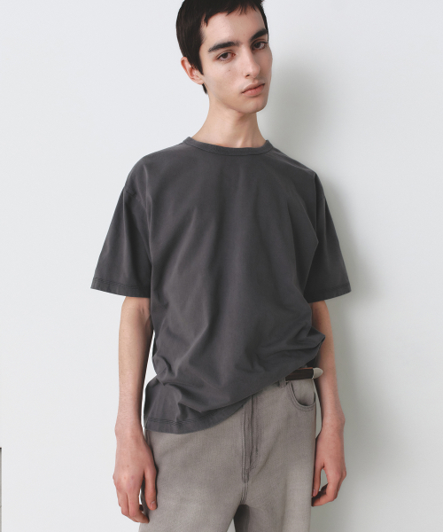 INSILENCE（インサイロンス）の「バックプリントシンボルTシャツ DIM GREY（Tシャツ/カットソー・レディース・その他・SMALL/MEDIUM/LARGE）」の4枚目の写真
