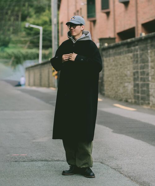 MUSINSA STANDARD（ムシンサスタンダード）の「カシミヤブレンドオーバーサイズミニマルバルマカンコート[ブラック]（チェスターコート・メンズ・その他・MEDIUM/LARGE/X-LARGE/XX-LARGE）」の18枚目の写真