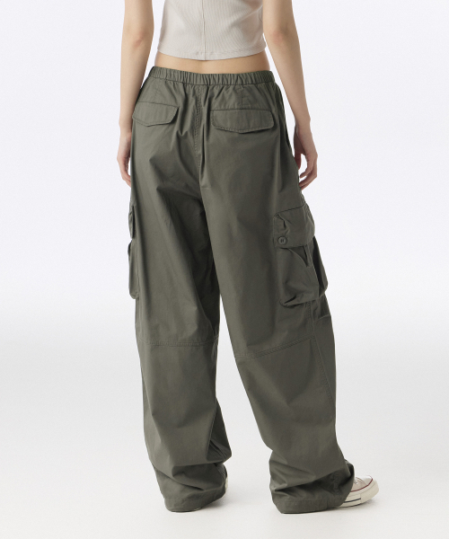 MUSINSA STANDARD WOMAN（ムシンサスタンダードウーマン）の「ウィメンズコットンパラシュートカーゴパンツ[カーキ]（スウェットパンツ・レディース・その他・30/24/26/28/22）」の5枚目の写真