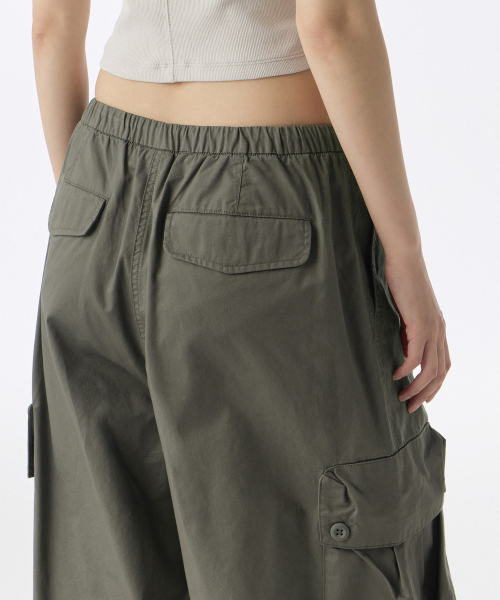 MUSINSA STANDARD WOMAN（ムシンサスタンダードウーマン）の「ウィメンズコットンパラシュートカーゴパンツ[カーキ]（スウェットパンツ・レディース・その他・30/24/26/28/22）」の8枚目の写真