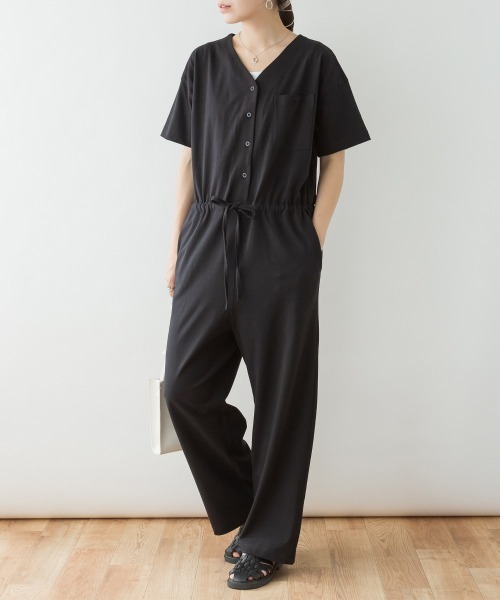 aity(アイティ)の「Vネックオールインワンパンツ コットン 無地(つなぎ/オールインワン・レディース・ブラック/モカ/グレイッシュベージュ・M~L/4L~5L/LL~3L)」の2枚目の写真