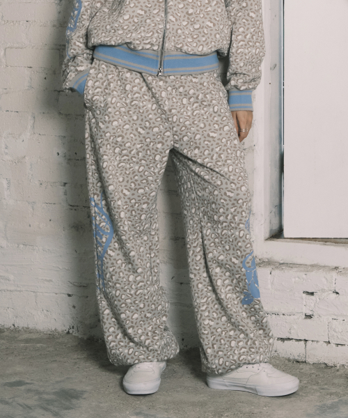 EMBLEM PRINTING JOGGER PANTS BEIGE