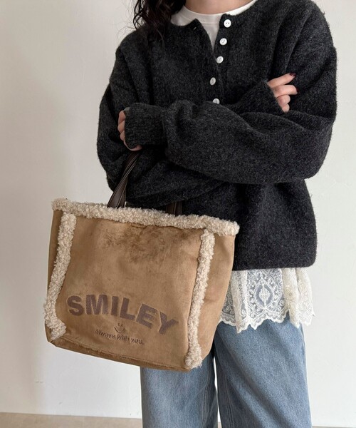 fredy emue（フレディエミュ）の「SMILEYエコファームートントートバッグ（ショルダーバッグ・レディース・キャメル/アイボリー・FREE）」の2枚目の写真