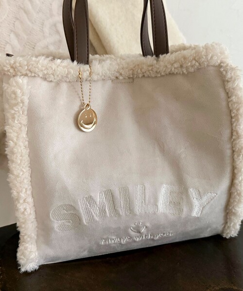 fredy emue（フレディエミュ）の「SMILEYエコファームートントートバッグ（ショルダーバッグ・レディース・キャメル/アイボリー・FREE）」の4枚目の写真