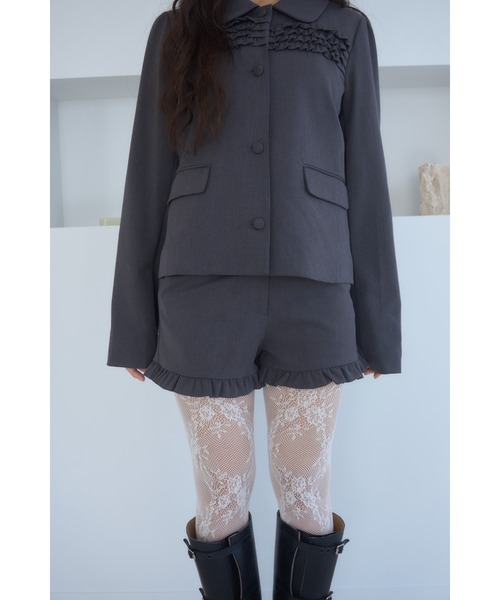Smyeon(スミョン)の「Frill compact jacket/フリルデザインコンパクトジャケット(その他アウター・レディース・ブラック/チャコールグレー・FREE)」の15枚目の写真