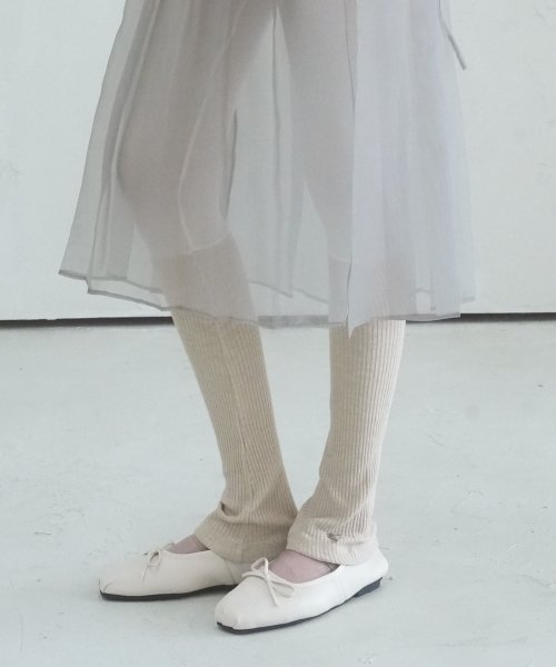 Vivacious（ビバシャス）の「Claire Bootscut Knit Pants - 4COL（その他パンツ・レディース・アイボリー/チャコール/ベージュ/ブラック・FREE）」の6枚目の写真