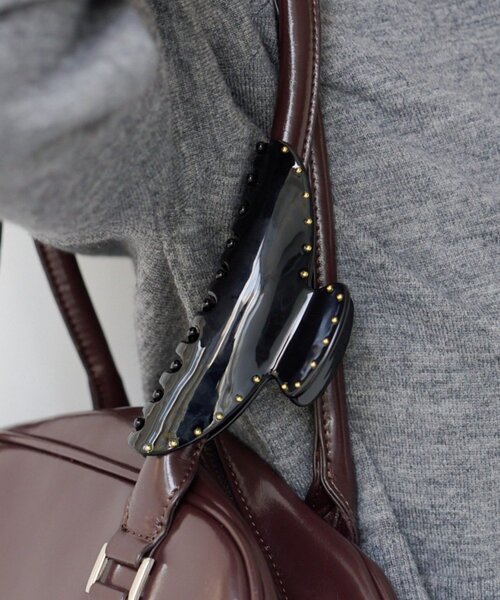 Kastane（カスタネ）の「【fiw.】スタッズヘアバンスクリップ（バレッタ/ヘアクリップ・レディース・ブラック/バーガンディー/ブラウン・FREE）」の2枚目の写真