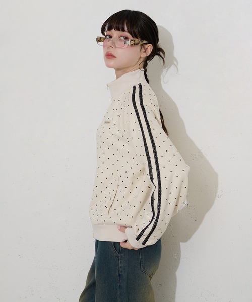 FCMM(エフシーエムエム)の「【日本限定】DOT TRACK JACKET / ドットトラックジャケット(ブルゾン・レディース・ブラウン/オフホワイト・MEDIUM/SMALL)」の5枚目の写真