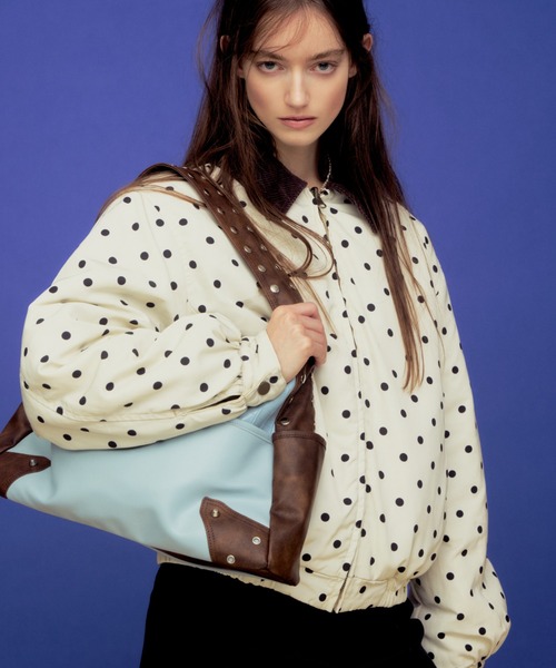 SLY(スライ)の「【2026SS新作】REVERSIBLE BOMBER JK リバーシブル ボンバージャケット 冬服 春服(ブルゾン・レディース・ライトベージュ/ライトブラック・FREE)」の22枚目の写真