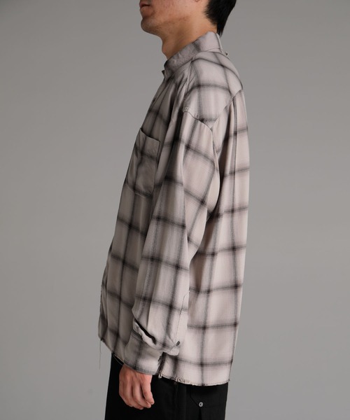 DELUXE（デラックス）の「UNCONTROL（シャツ/ブラウス・メンズ・グレー/グリーン・LARGE/MEDIUM/SMALL）」の3枚目の写真