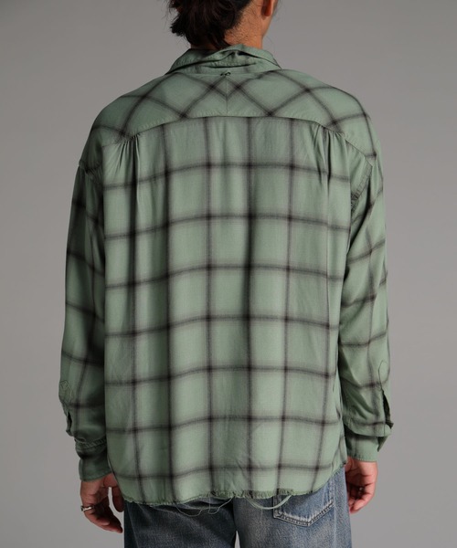 DELUXE（デラックス）の「UNCONTROL（シャツ/ブラウス・メンズ・グレー/グリーン・LARGE/MEDIUM/SMALL）」の7枚目の写真