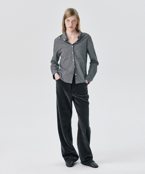 WNDERKAMMER（ブンダーカンマー）の「25 レギュラーフィットシャツ_ブラック（シャツ/ブラウス・レディース・その他・S/M）」の3枚目の写真