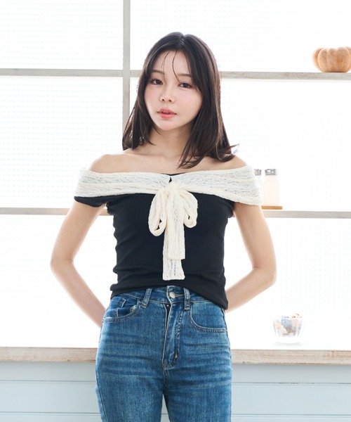 Lallana(ララーナ)の「Lace Off-Shoulder Ribbon Top/レースオフショルダーリボントップス(Tシャツ/カットソー・レディース・ネイビー/ブラック・FREE)」の5枚目の写真