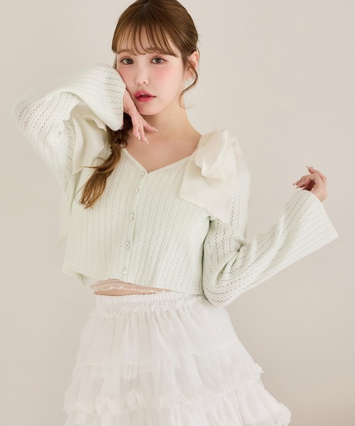 one after another NICE CLAUP（ワンアフターアナザーナイスクラップ）の「ビジューボタンカーディガン（カーディガン/ボレロ・レディース・杢グレー/ミント/サックスブルー/アイボリー/ピンク・FREE）」の4枚目の写真