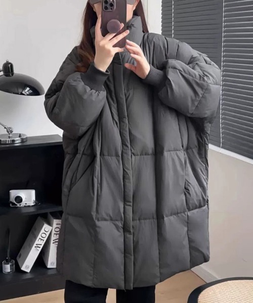 Miniministore（ミニミニストア）の「スタンドカラー中綿ダウンコート ゆったり（その他アウター・レディース・ブラック/ダークグレー/ベージュ・FREE）」の4枚目の写真