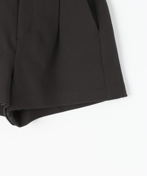 PAGEBOY（ページボーイ）の「【紫外線カット/接触冷感/イージーケア/セットアップ対応】バスケットショートパンツ（スラックス・レディース・グレー/ブラック・FREE）」の11枚目の写真