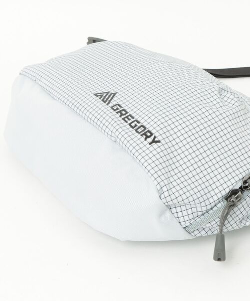 GREGORY（グレゴリー）の「ナノショルダーバッグ NANO SHOULDER BAG セージホワイト（ショルダーバッグ・メンズ・ホワイト系・ONE SIZE）」の3枚目の写真