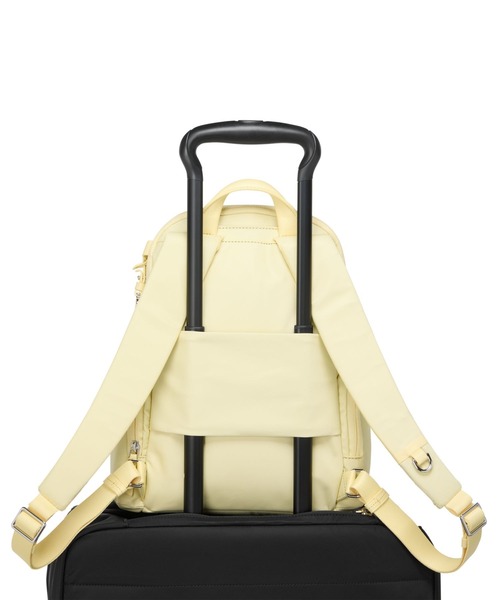 TUMI(トゥミ)の「VOYAGEUR 「セリーナ」ミディアム・バックパック(PC12インチまで対応)(バックパック/リュック・レディース・イエロー系その他・FREE)」の4枚目の写真