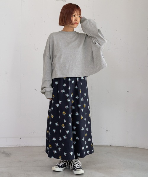 POU DOU DOU(プードゥドゥ)の「2wayフラワープリントドロストスカート(スカート・レディース・グレー/ネイビー・3)」の3枚目の写真