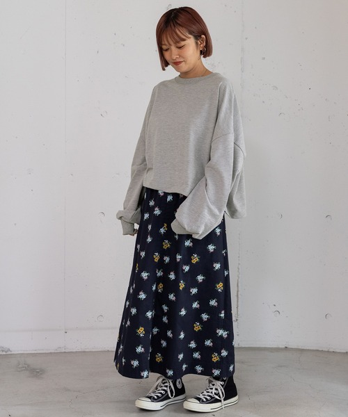 POU DOU DOU(プードゥドゥ)の「2wayフラワープリントドロストスカート(スカート・レディース・グレー/ネイビー・3)」の5枚目の写真