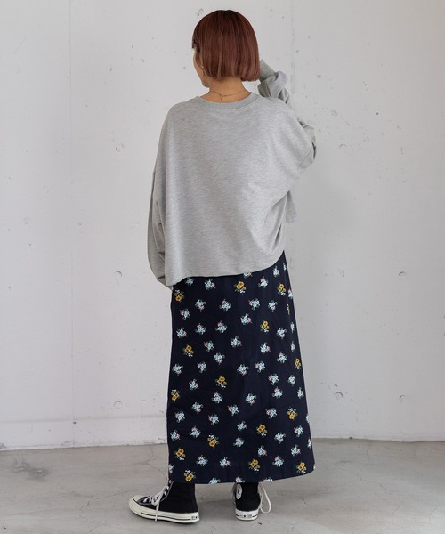 POU DOU DOU(プードゥドゥ)の「2wayフラワープリントドロストスカート(スカート・レディース・グレー/ネイビー・3)」の6枚目の写真