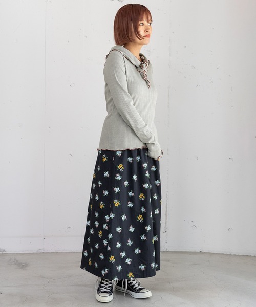 POU DOU DOU(プードゥドゥ)の「2wayフラワープリントドロストスカート(スカート・レディース・グレー/ネイビー・3)」の21枚目の写真