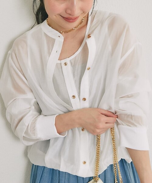 La boutique BonBon（ラブティックボンボン）の「【今すぐお届け！・1枚でおしゃれ見え】シアーレイヤードブラウス（シャツ/ブラウス・レディース・ホワイト/サックスブルー/チャコールグレー・FREE）」の2枚目の写真