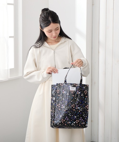 ROOTOTE(ルートート)の「ROOTOTE ルートート EU.アーキャトル.ラミネート-S(トートバッグ・レディース・オリーブ系1/ブラック系その他・FREE)」の3枚目の写真
