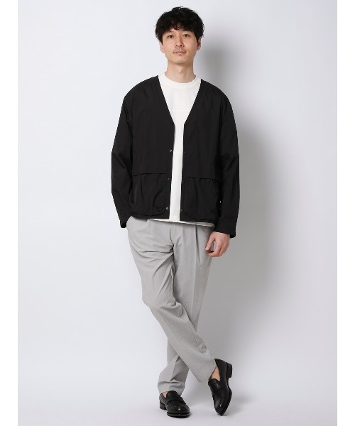 SUIT SQUARE（スーツスクエア）の「FLAT タックテーパードパンツ ウォッシャブル ストレッチ ドライシアサッカー 無地 裾上げ済み（スラックス・メンズ・ライトグレー/ブルー・S/M/L）」の12枚目の写真