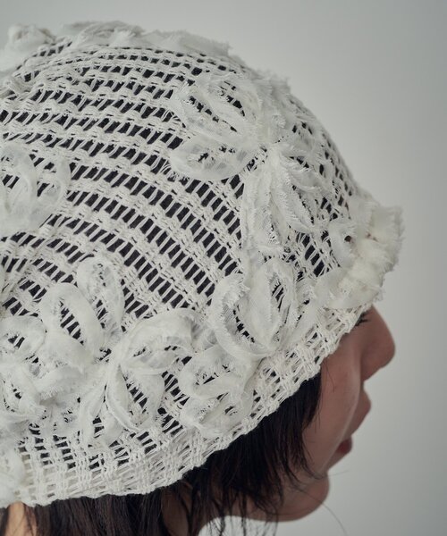goocy（グーシー）の「レースフラワービーニー（キャップ・レディース・ブラック/アイボリー・FREE）」の7枚目の写真