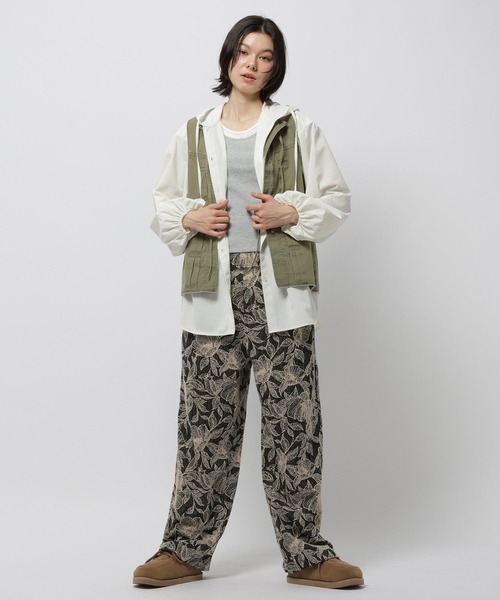 niko and...（ニコアンド）の「アソートUVフーディシャツ（シャツ/ブラウス・レディース・ライトブルー/オフホワイト/ブルー・FREE）」の4枚目の写真