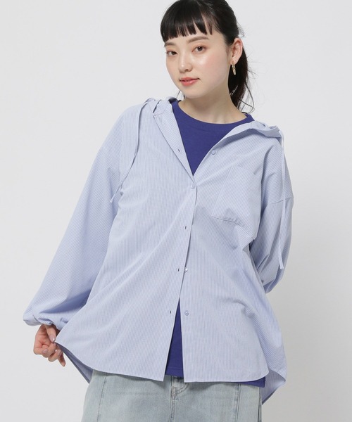 niko and...（ニコアンド）の「アソートUVフーディシャツ（シャツ/ブラウス・レディース・ライトブルー/オフホワイト/ブルー・FREE）」の12枚目の写真