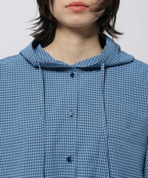 niko and...（ニコアンド）の「アソートUVフーディシャツ（シャツ/ブラウス・レディース・ライトブルー/オフホワイト/ブルー・FREE）」の16枚目の写真