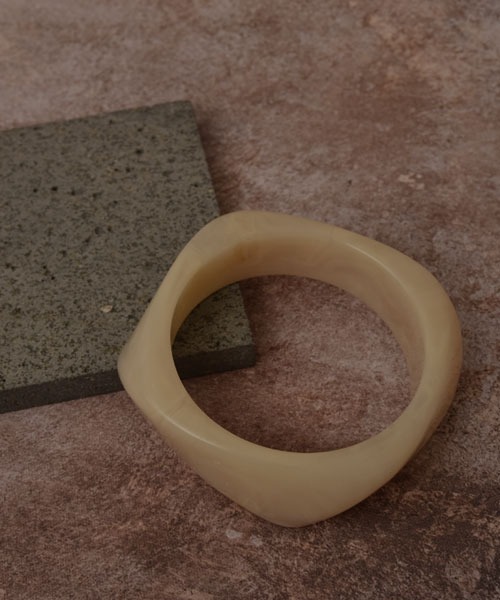 TONE SELECT GOODS（トーンセレクトグッズ）の「【resonance】アクリル クリア/マーブル柄 バングル 【12色展開】（バングル/リストバンド・レディース・その他10/その他8/その他12/その他9/その他7/その他4/その他1/その他11/その他5/その他3/その他2/その他6・FREE）」の9枚目の写真