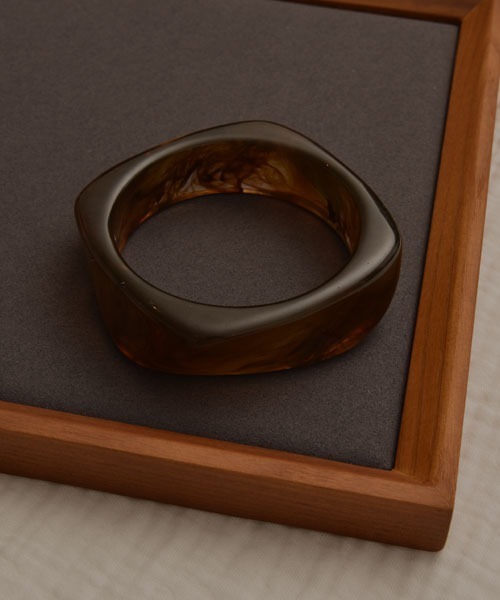 TONE SELECT GOODS（トーンセレクトグッズ）の「【resonance】アクリル クリア/マーブル柄 バングル 【12色展開】（バングル/リストバンド・レディース・その他10/その他8/その他12/その他9/その他7/その他4/その他1/その他11/その他5/その他3/その他2/その他6・FREE）」の13枚目の写真