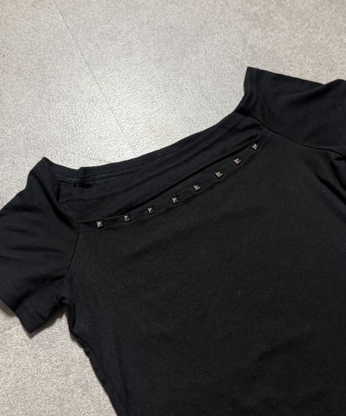 lilful(リルフル)の「【26年春夏新作】スタッズアクセント オフショルダー半袖ピチT(Tシャツ/カットソー・レディース・ホワイト/ネイビー/ブラック・F)」の21枚目の写真