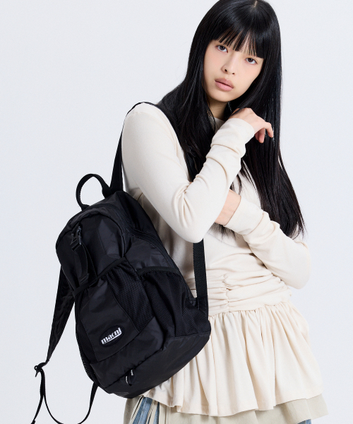 セール】TRACKER NYLON BACKPACK BLACK（バックパック/リュック