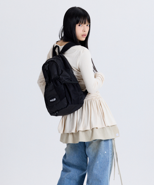 MACNI(マクニ)の「TRACKER NYLON BACKPACK BLACK(バックパック/リュック・レディース・ブラック・FREE)」の3枚目の写真