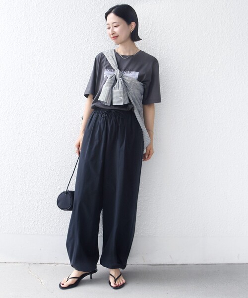 SHIPS(シップス)の「〈接触冷感 / 撥水加工〉TEXBRID(R) 裾 ドロスト パンツ(その他パンツ・レディース・ブラック/ブラウン・ONE SIZE)」の10枚目の写真