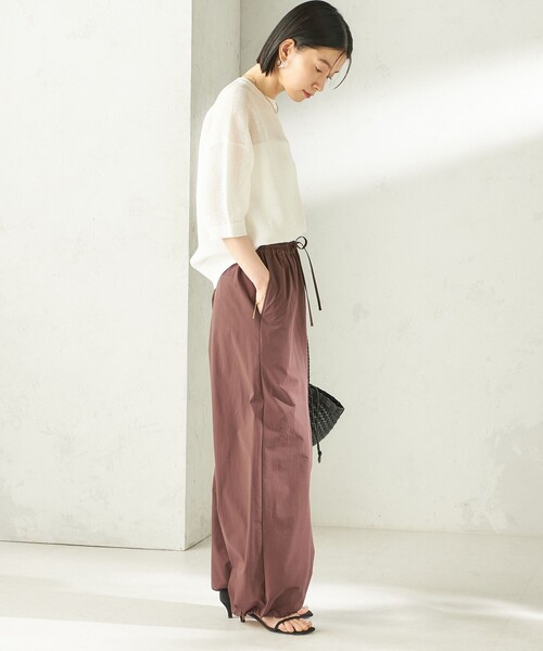 SHIPS(シップス)の「〈接触冷感 / 撥水加工〉TEXBRID(R) 裾 ドロスト パンツ(その他パンツ・レディース・ブラック/ブラウン・ONE SIZE)」の16枚目の写真