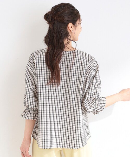SHOO・LA・RUE（シューラルー）の「【セットアップ可/洗濯機可】上品チェックが好印象 ゆるさら6分袖ブラウス（シャツ/ブラウス・レディース・ブルー系6/チャコールグレー/イエロー系その他3/ホワイト系4/ネイビー系1・03/02/01/04）」の18枚目の写真