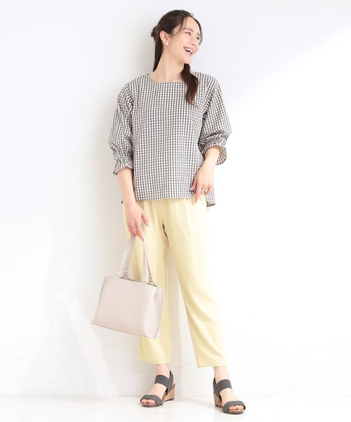 SHOO・LA・RUE（シューラルー）の「【セットアップ可/洗濯機可】上品チェックが好印象 ゆるさら6分袖ブラウス（シャツ/ブラウス・レディース・ブルー系6/チャコールグレー/イエロー系その他3/ホワイト系4/ネイビー系1・03/02/01/04）」の19枚目の写真